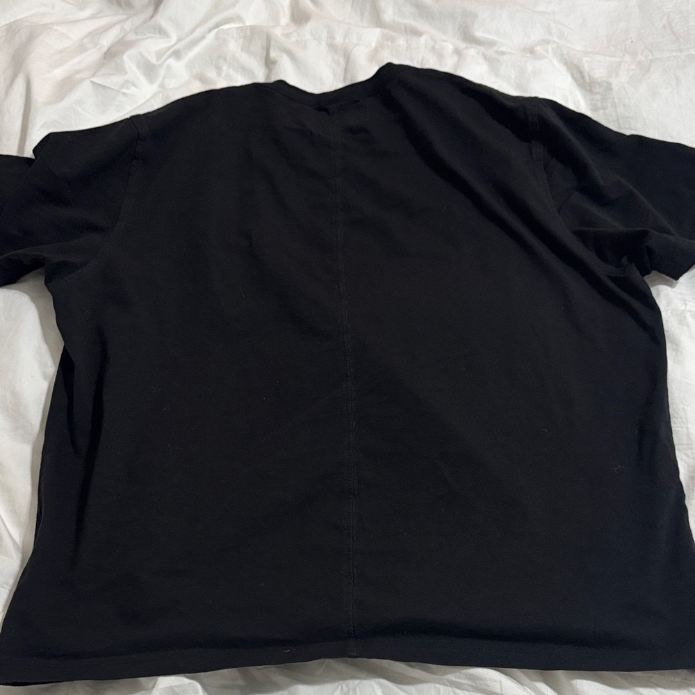 Sold out NYC Black Women's Short Sleeve Tee - Picture 7 of 8